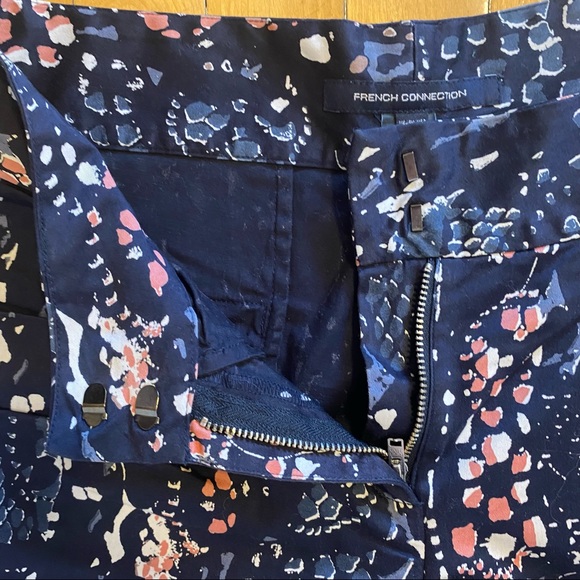 French Connection shorts - US 4 - Picture 3 of 5